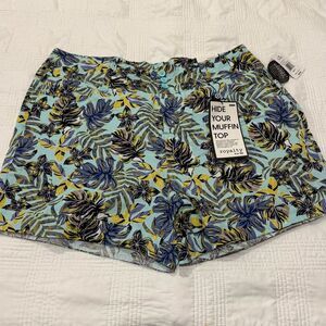 Royalty For Me Women's Floral Blue Shorts - Size 16
